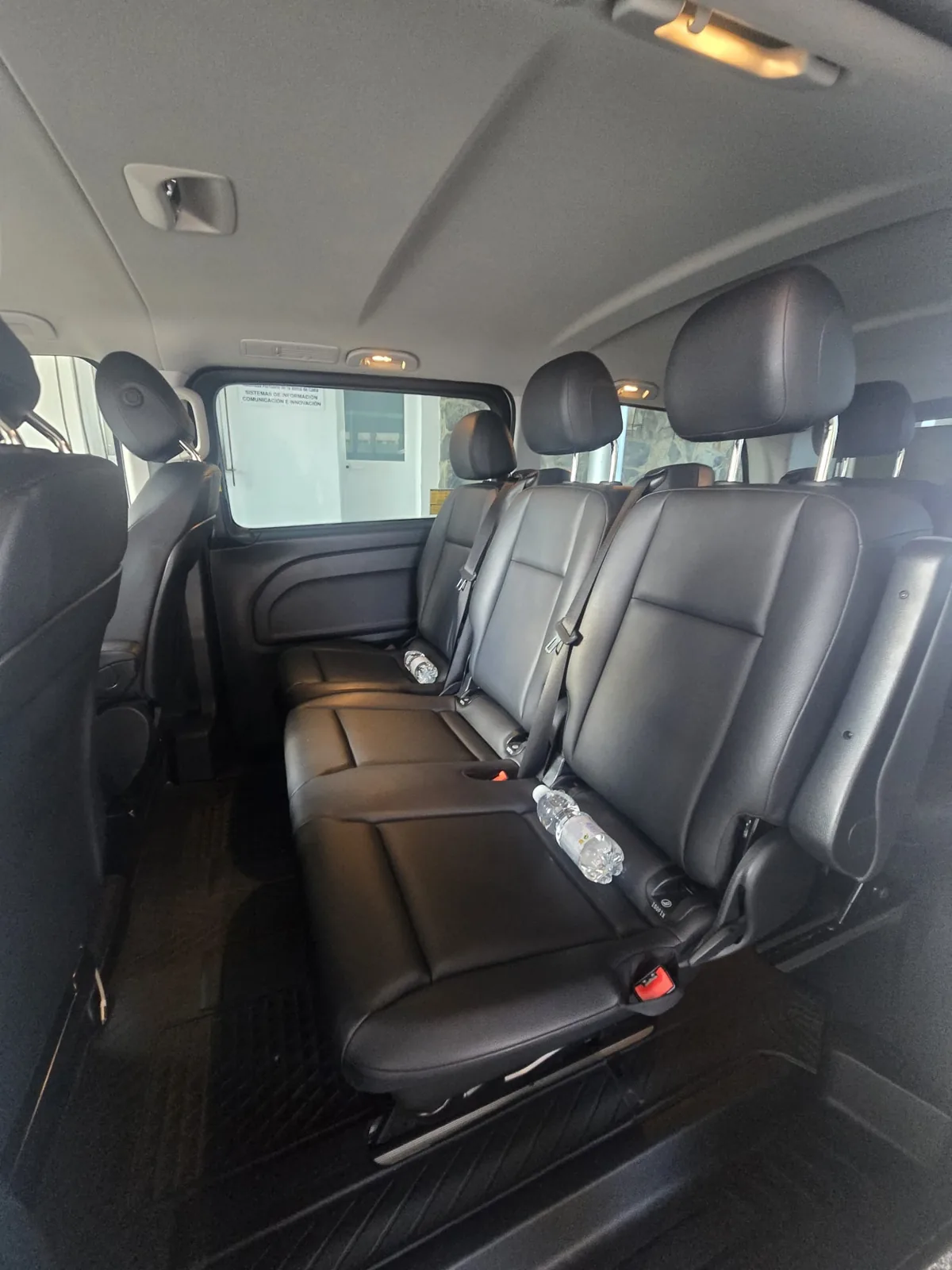 Interior taxi 8 plazas Cádiz