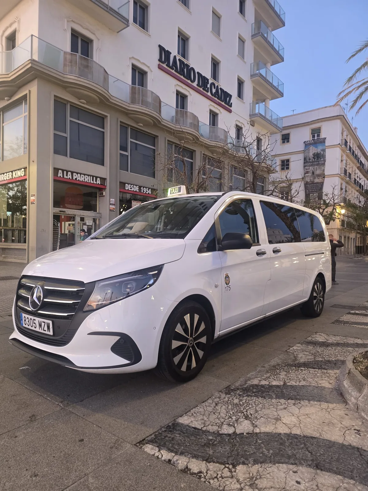 Taxi Mercedes Vito en Cádiz